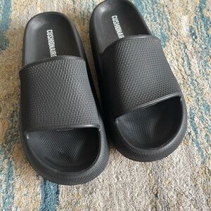 Cushionaire Black Women's Slide Sandals